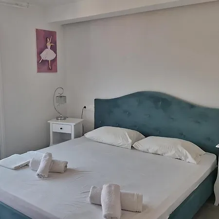 Revisapartments Grey Blue Neos Marmaras